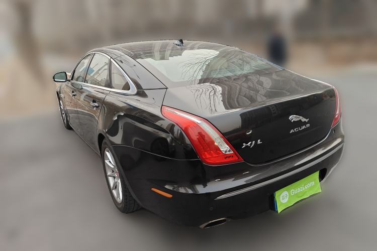 Used Jaguar XJ 2014 XJL 2.0T Two-Wheel-Drive Elegant Business Edition Rear Left 45 Deg