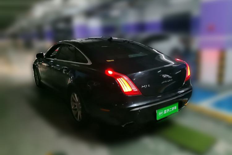 Used Jaguar XJ 2014 XJL 2.0T Two-Wheel-Drive Elegant Business Edition Rear Left 45 Deg