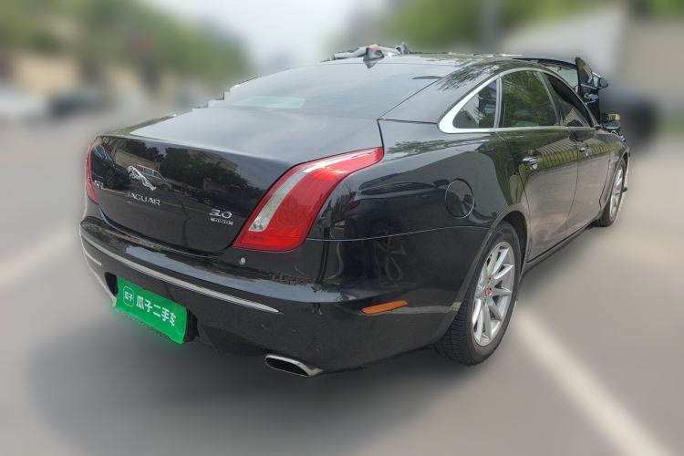 Used Jaguar XJ 2014 XJL 3.0 SC Four-Wheel Drive Panoramic Business Edition Rear Right 45 Deg