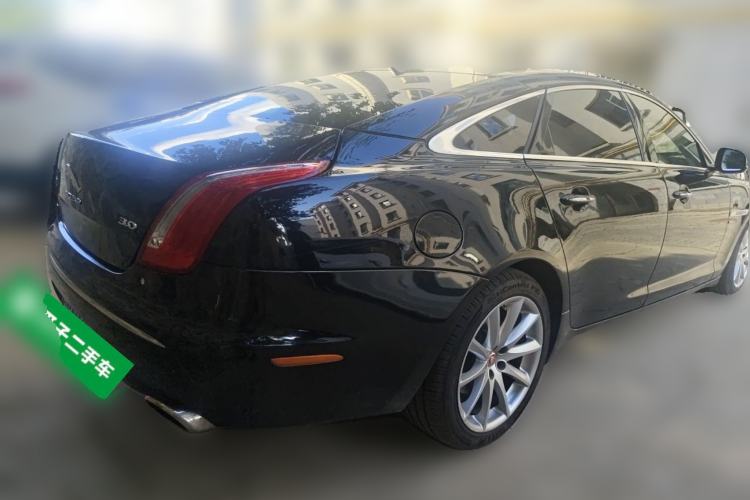 Used Jaguar XJ 2014 XJL 3.0 SC Two-Wheel-Drive Flagship Business Edition Rear Right 45 Deg