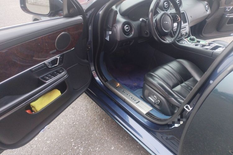Used Jaguar XJ 2014 XJL 2.0T Two-Wheel Drive Panoramic Business Edition Driver Seat
