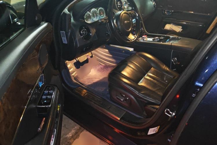 Used Jaguar XJ 2014 XJL 3.0 SC Four-Wheel Drive Panoramic Business Edition Driver Seat