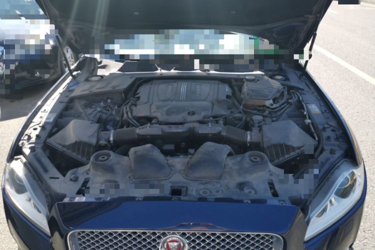 Used Jaguar XJ 2014 XJL 3.0 SC Two-Wheel-Drive Panoramic Business Edition Engine Bay