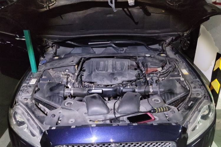 Used Jaguar XJ 2014 XJL 3.0 SC Two-Wheel-Drive Luxury Business Edition Engine Bay