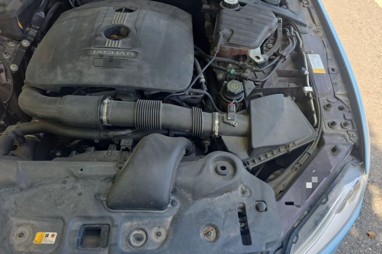 Used Jaguar XJ 2014 XJL 2.0T Two-Wheel Drive Panoramic Business Edition Engine Bay Left