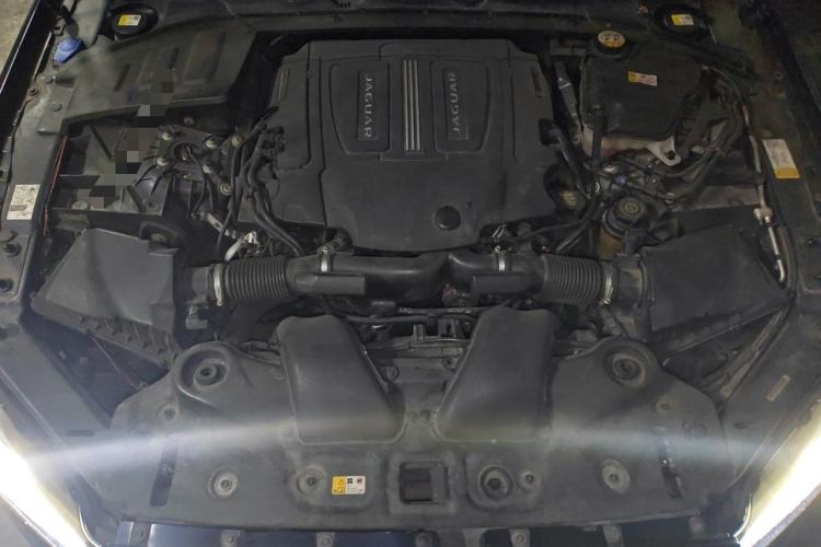 Used Jaguar XJ 2014 XJL 3.0 SC Four-Wheel Drive Panoramic Business Edition Engine Bay
