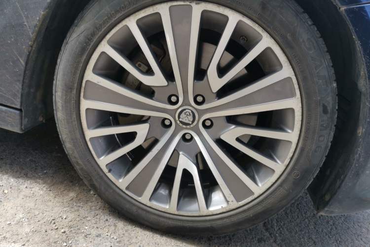 Used Jaguar XJ 2014 XJL 3.0 SC Two-Wheel-Drive Panoramic Business Edition Exterior 7