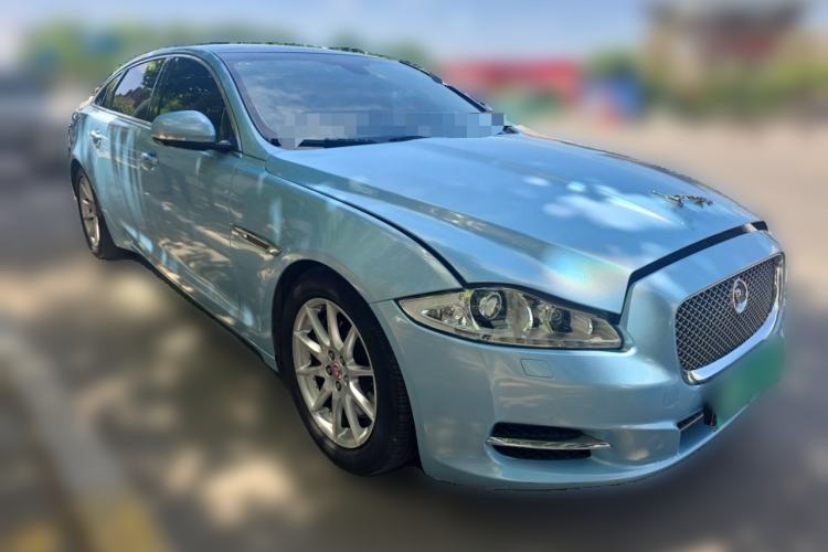 Used Jaguar XJ 2014 XJL 2.0T Two-Wheel Drive Panoramic Business Edition Front Right 45 Deg