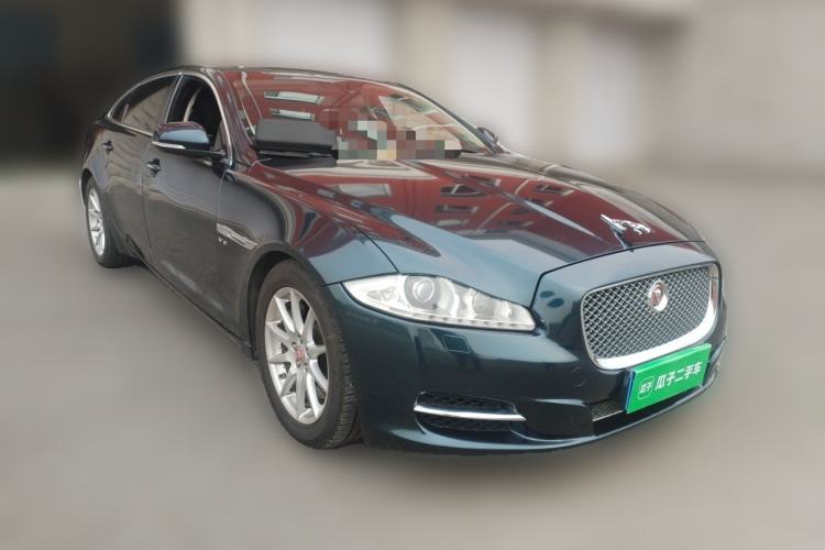 Used Jaguar XJ 2014 XJL 2.0T Two-Wheel Drive Panoramic Business Edition Front Right 45 Deg