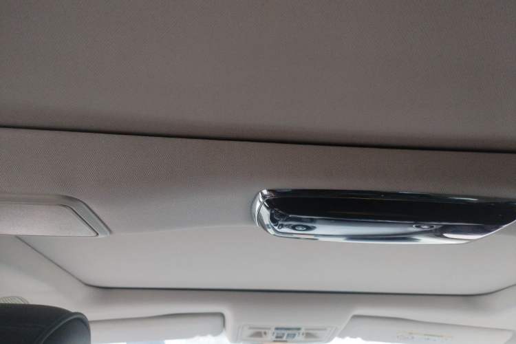 Used Jaguar XJ 2014 XJL 2.0T Two-Wheel Drive Panoramic Business Edition Headliner