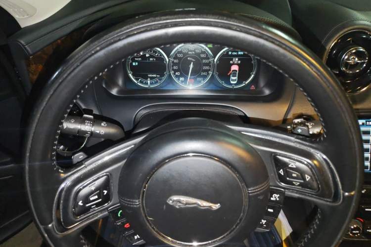 Used Jaguar XJ 2014 XJL 3.0 SC Four-Wheel Drive Panoramic Business Edition Instrument Cluster