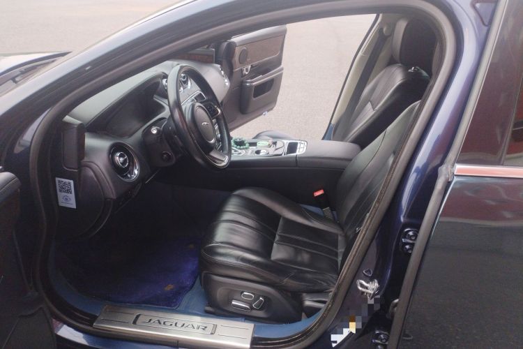 Used Jaguar XJ 2014 XJL 2.0T Two-Wheel Drive Panoramic Business Edition Left Front Seat