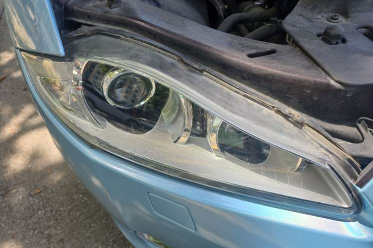 Used Jaguar XJ 2014 XJL 2.0T Two-Wheel Drive Panoramic Business Edition Right Front Headlight