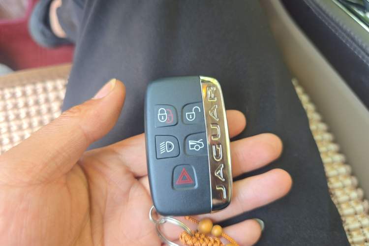 Used Jaguar XJ 2014 XJL 2.0T Two-Wheel Drive Panoramic Business Edition Vehicle Key