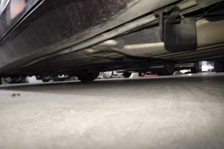 Used Jaguar XJ 2014 XJL 2.0T Two-Wheel-Drive Elegant Business Edition Chassis Rear Left