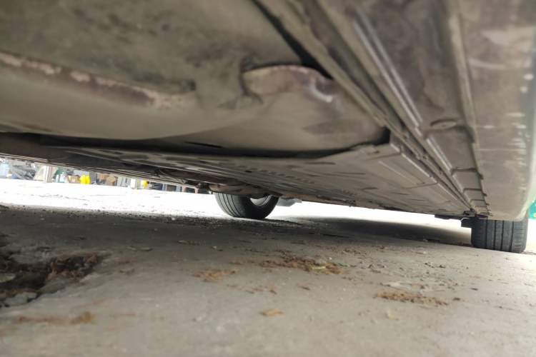 Used Jaguar XJ  Chassis Rear Right