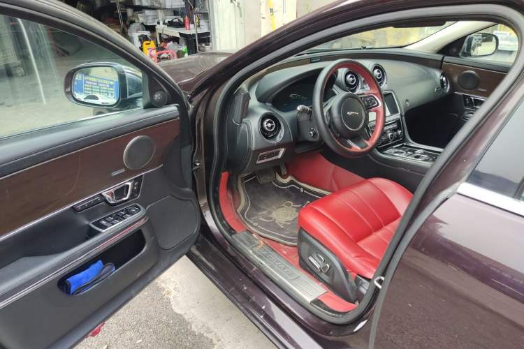 Used Jaguar XJ  Driver Seat