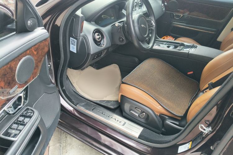 Used Jaguar XJ 2014 XJL 3.0 SC Four-Wheel Drive Panoramic Business Edition Driver Seat