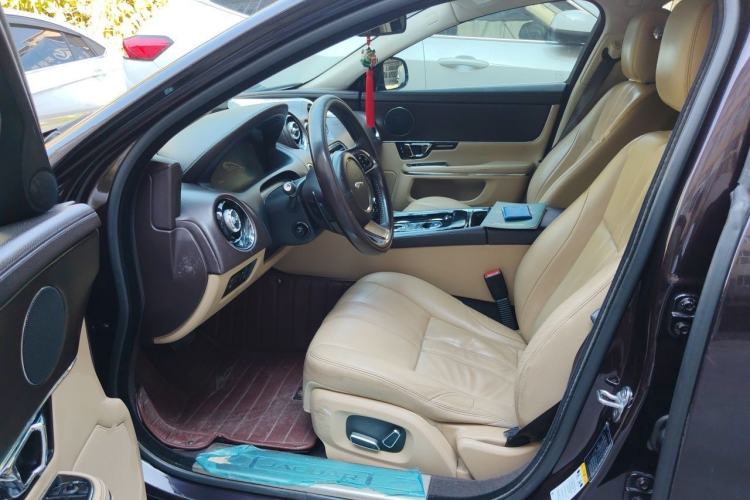 Used Jaguar XJ 2014 XJL 2.0T Two-Wheel-Drive Elegant Business Edition Driver Seat