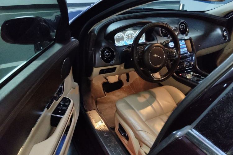 Used Jaguar XJ 2014 XJL 2.0T Two-Wheel-Drive Elegant Business Edition Driver Seat