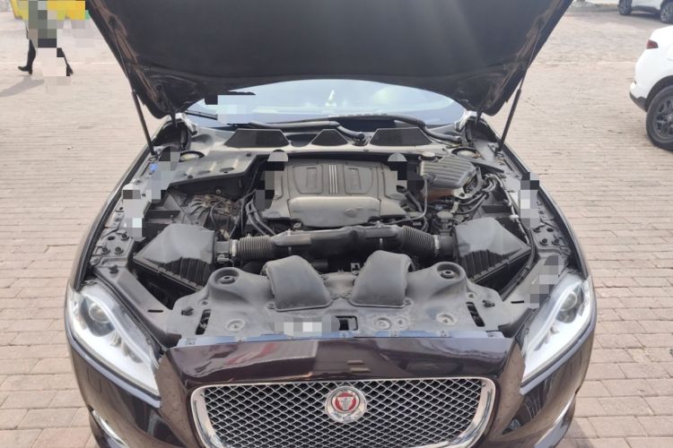 Used Jaguar XJ 2014 XJL 3.0 SC Four-Wheel Drive Panoramic Business Edition Engine Bay