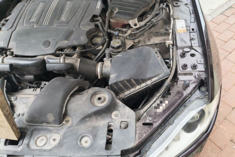 Used Jaguar XJ 2014 XJL 3.0 SC Four-Wheel Drive Panoramic Business Edition Engine Bay Left