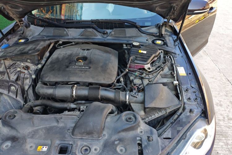 Used Jaguar XJ 2014 XJL 2.0T Two-Wheel Drive Panoramic Business Edition Engine Bay Left