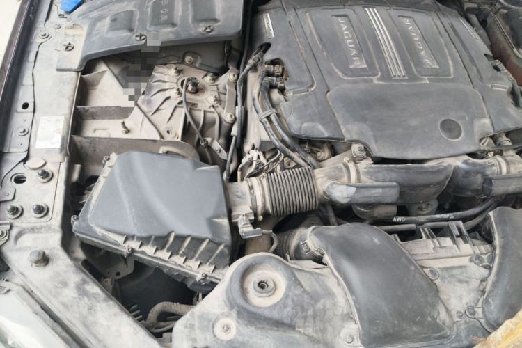 Used Jaguar XJ 2014 XJL 3.0 SC Four-Wheel Drive Panoramic Business Edition Engine Bay Right