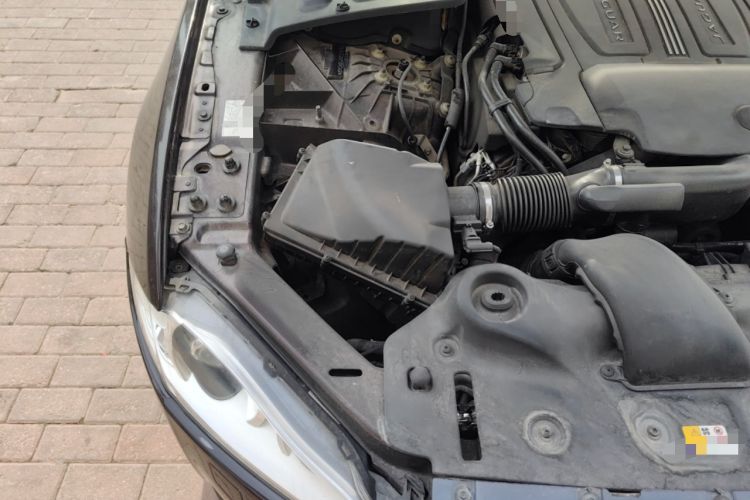 Used Jaguar XJ 2014 XJL 3.0 SC Four-Wheel Drive Panoramic Business Edition Engine Bay Right