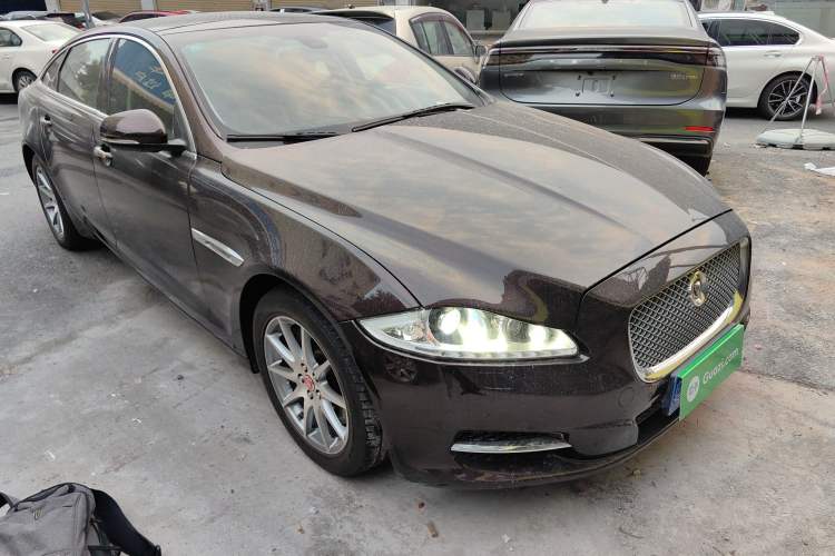 Used Jaguar XJ 2014 XJL 2.0T Two-Wheel-Drive Elegant Business Edition Exterior 2