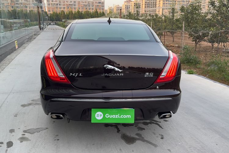 Used Jaguar XJ 2014 XJL 2.0T Two-Wheel Drive Panoramic Business Edition Exterior 4
