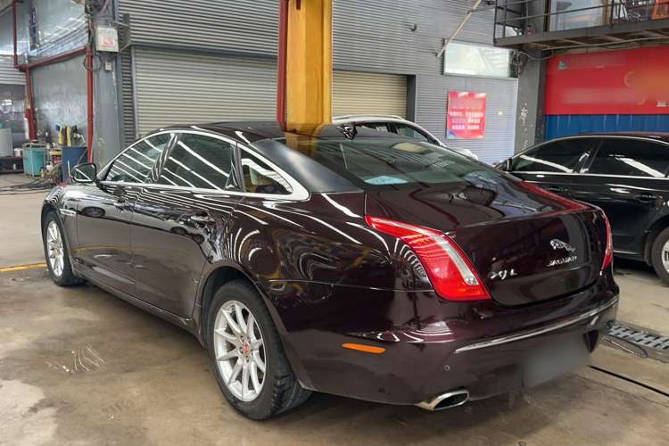 Used Jaguar XJ 2014 XJL 2.0T Two-Wheel-Drive Elegant Business Edition Exterior 5