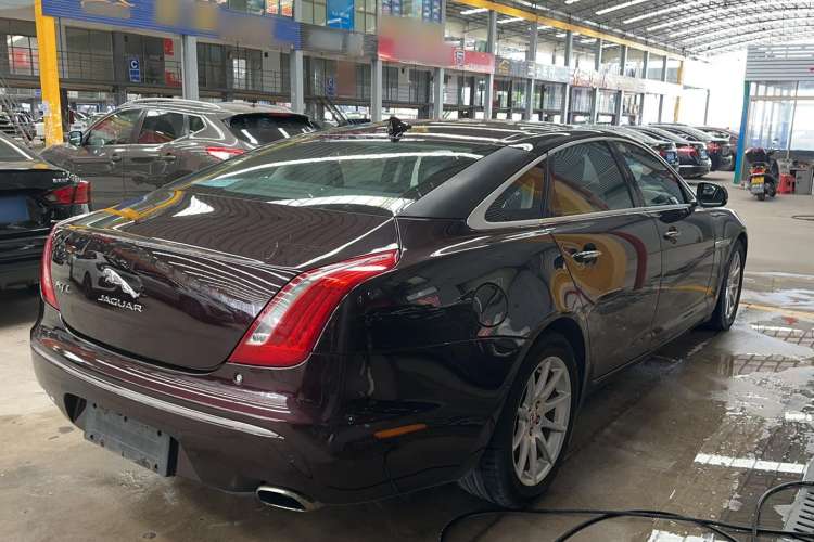Used Jaguar XJ 2014 XJL 2.0T Two-Wheel-Drive Elegant Business Edition Exterior 6