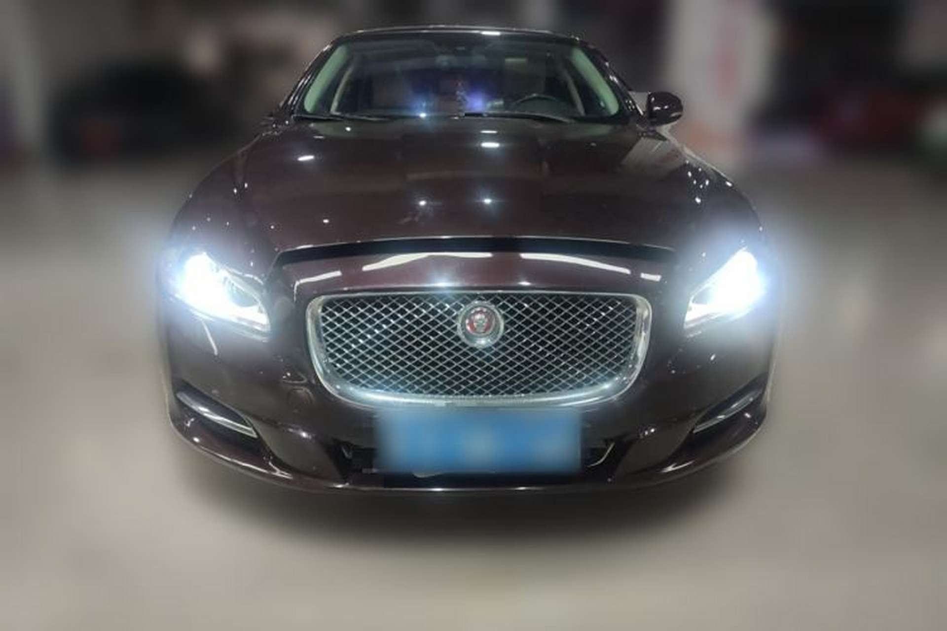 Used Jaguar XJ 2014 XJL 2.0T Two-Wheel Drive Panoramic Business Edition Front