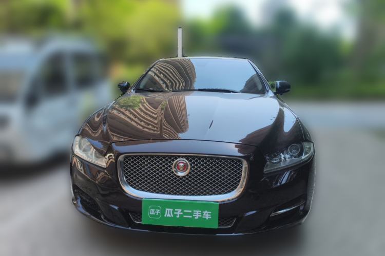 Used Jaguar XJ 2014 XJL 2.0T Two-Wheel-Drive Elegant Business Edition Front