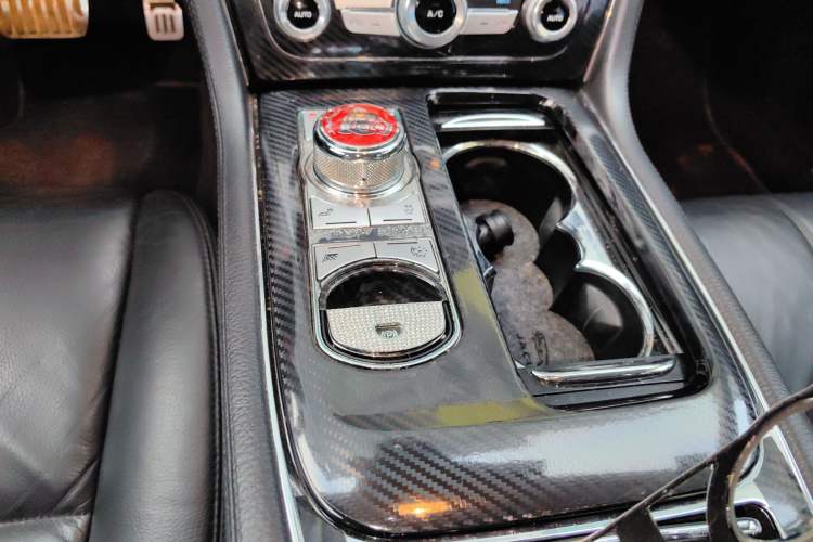 Used Jaguar XJ 2014 XJL 2.0T Two-Wheel-Drive Elegant Business Edition Gear Lever
