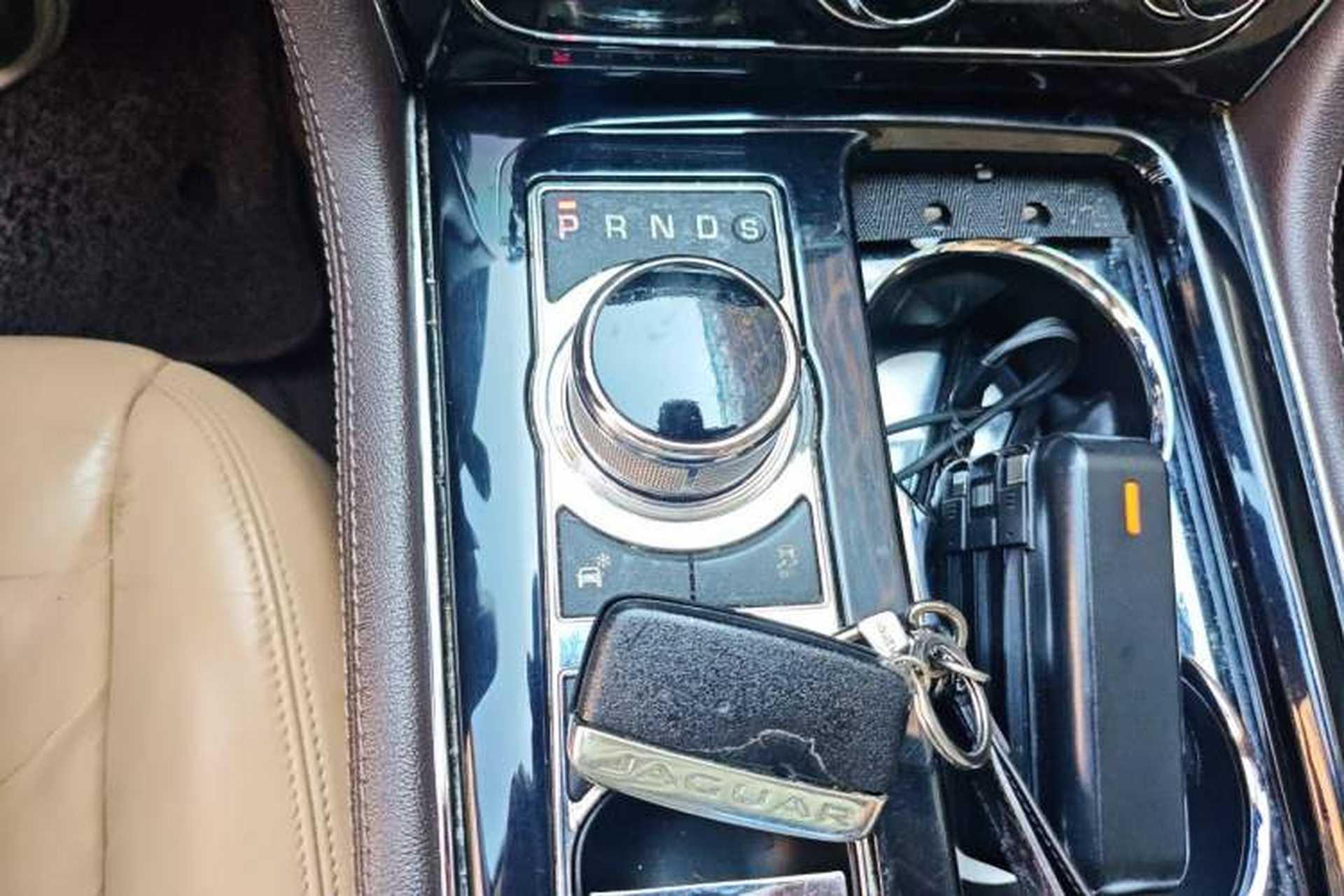 Used Jaguar XJ 2014 XJL 2.0T Two-Wheel Drive Panoramic Business Edition Gear Lever