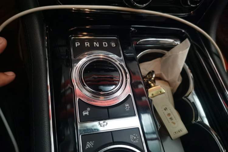Used Jaguar XJ 2014 XJL 3.0 SC Two-Wheel-Drive Luxury Business Edition Gear Lever