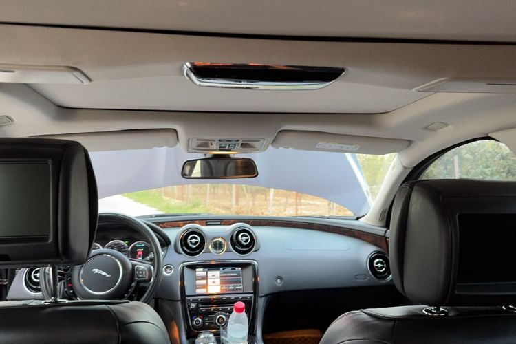 Used Jaguar XJ 2014 XJL 2.0T Two-Wheel Drive Panoramic Business Edition Headliner