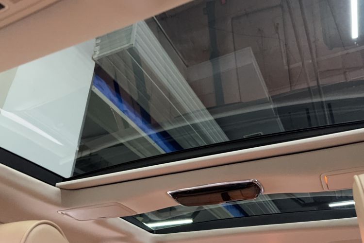 Used Jaguar XJ 2014 XJL 3.0 SC Two-Wheel-Drive Panoramic Business Edition Interior 5