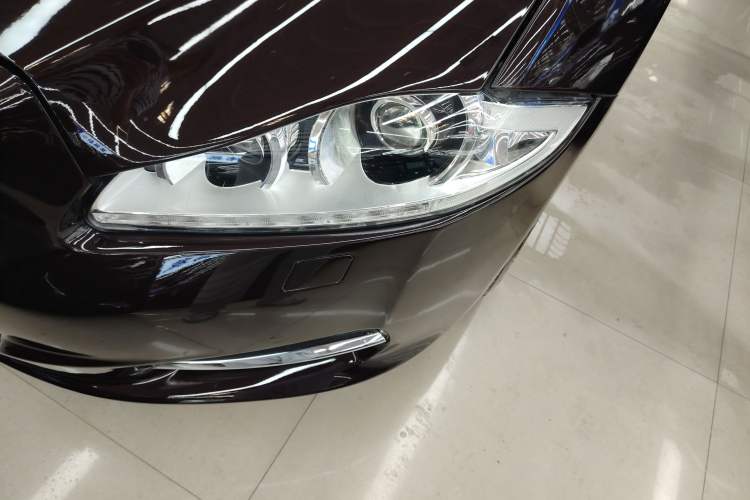 Used Jaguar XJ 2014 XJL 2.0T Two-Wheel-Drive Elegant Business Edition Left Front Headlight