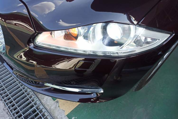 Used Jaguar XJ 2014 XJL 2.0T Two-Wheel-Drive Elegant Business Edition Left Front Headlight