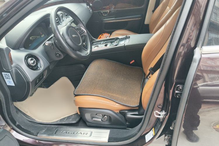 Used Jaguar XJ 2014 XJL 3.0 SC Four-Wheel Drive Panoramic Business Edition Left Front Seat