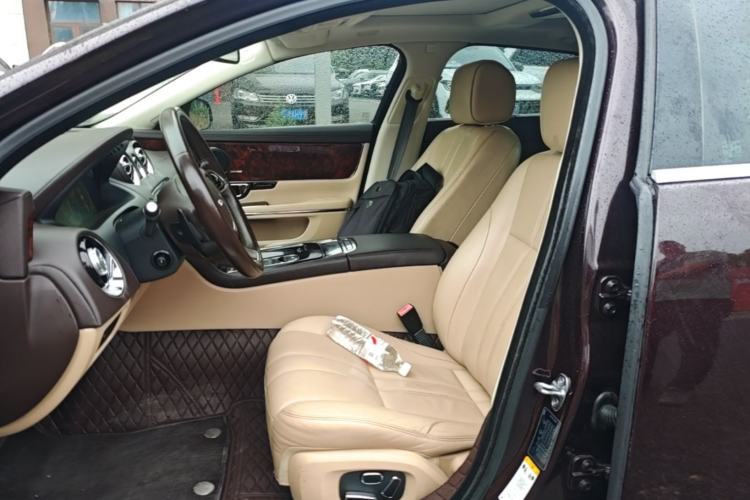 Used Jaguar XJ 2014 XJL 2.0T Two-Wheel Drive Panoramic Business Edition Left Front Seat