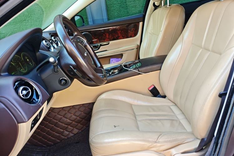 Used Jaguar XJ 2014 XJL 2.0T Two-Wheel Drive Panoramic Business Edition Left Front Seat