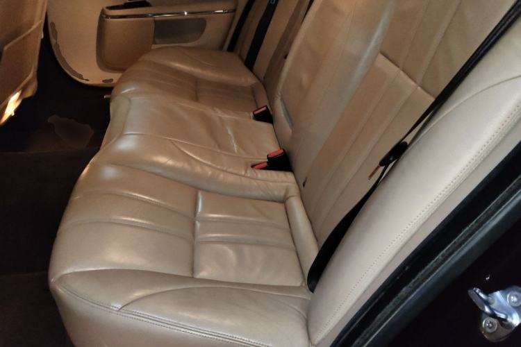 Used Jaguar XJ 2014 XJL 2.0T Two-Wheel-Drive Elegant Business Edition Left Rear Seat