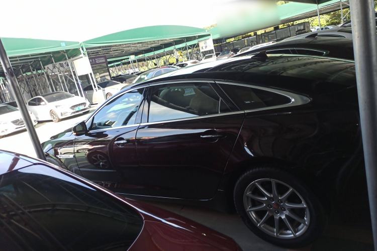 Used Jaguar XJ 2014 XJL 2.0T Two-Wheel-Drive Elegant Business Edition Left Side