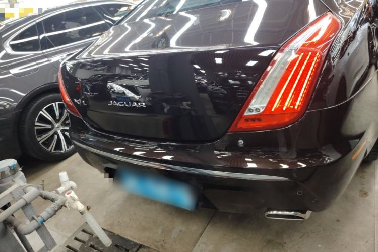 Used Jaguar XJ 2014 XJL 2.0T Two-Wheel-Drive Elegant Business Edition Rear