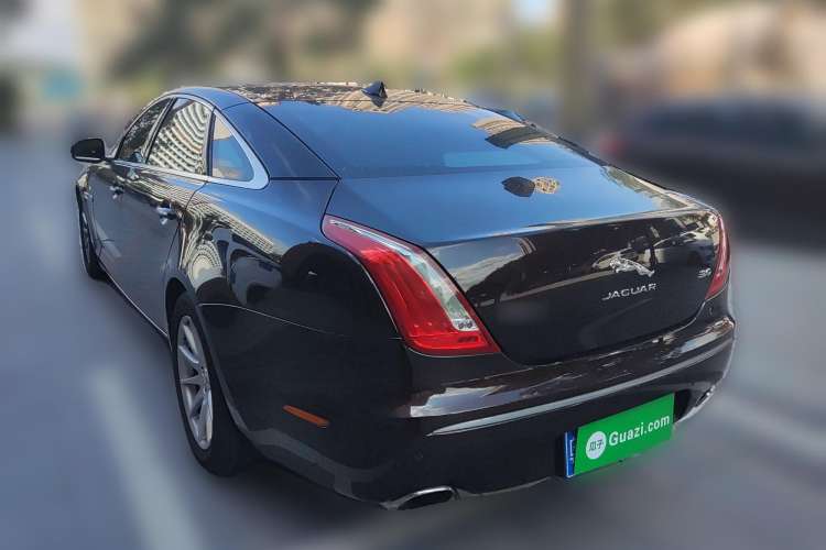 Used Jaguar XJ 2014 XJL 3.0 SC Two-Wheel-Drive Panoramic Business Edition Rear Left 45 Deg