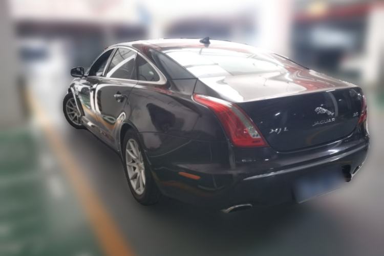 Used Jaguar XJ 2014 XJL 3.0 SC Two-Wheel-Drive Luxury Business Edition Rear Left 45 Deg